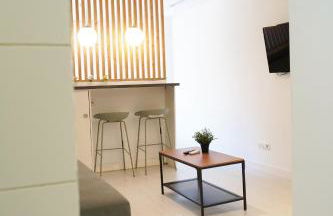 Almagro Apartments - Photo 12