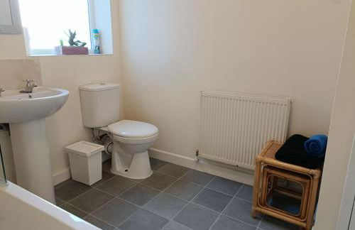 Bright, Comfortable Home, Convenient for City Centre - Foto 6