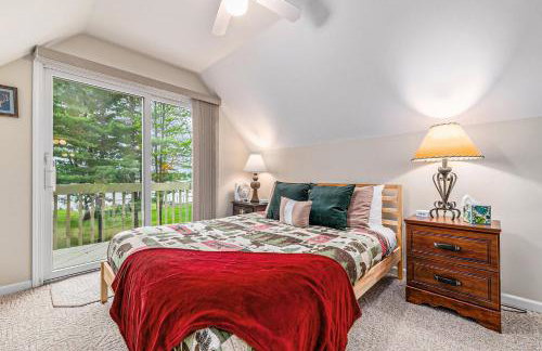 Relax Explore Waterfront Crawford Lake Cottage - 4878 - Foto 14