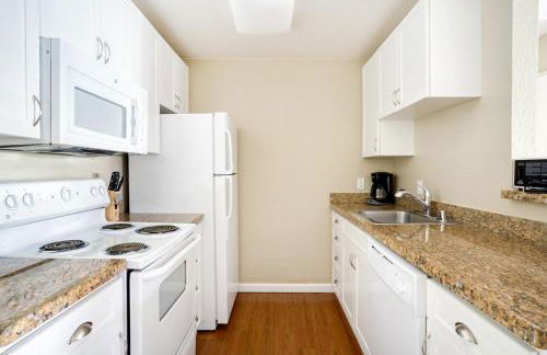 Santa Clara 2BR w WD Gym Pool Apple shuttle SFO-599 - Foto 8