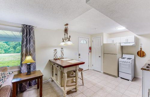 River Access! Couples Retreat on Working Homestead - Foto 6