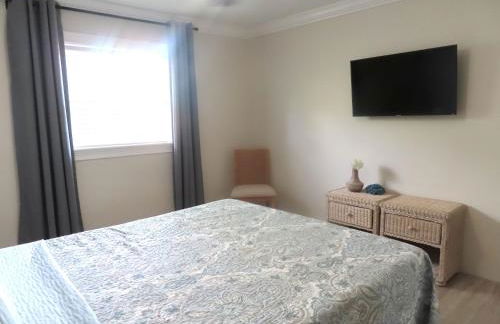 Serene Space! Waterfront Home! - Foto 23