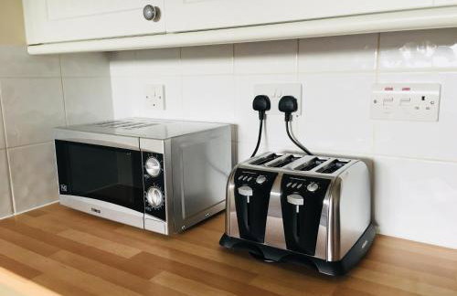 AmberBlue@Epsom - Photo 5