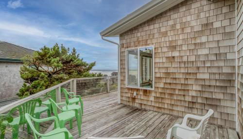 Bud-n-Mollys - Photo 2