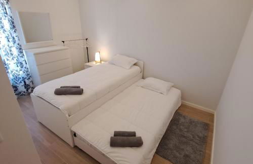 Hamilton House - Photo 8