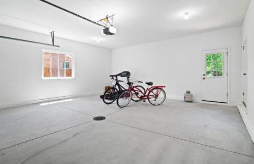 Spacious and Luxury Designed Ranch with Game Room - Foto 62