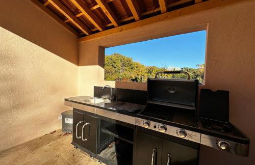 Bastide avec Piscine et Spa, vue Ste Victoire - Foto 2