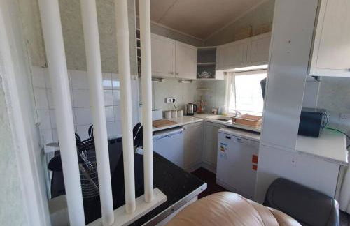 On farm Chalet, sleeps 6, Rhoshirwaun - Foto 15