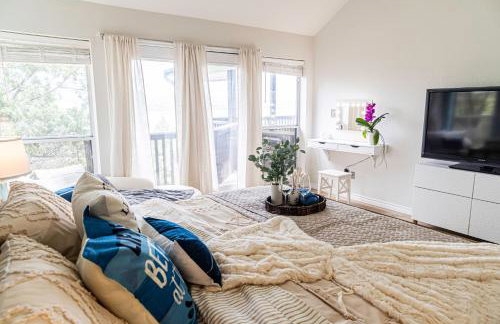 Lakeview Haven! Nature's Retreat with Serene Views - Foto 10