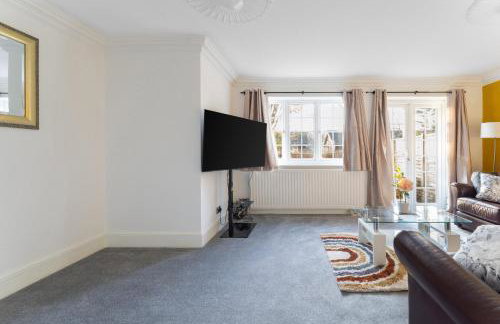 Purley House-Sleeps 8-Near Gatwick-Games Room - Foto 27