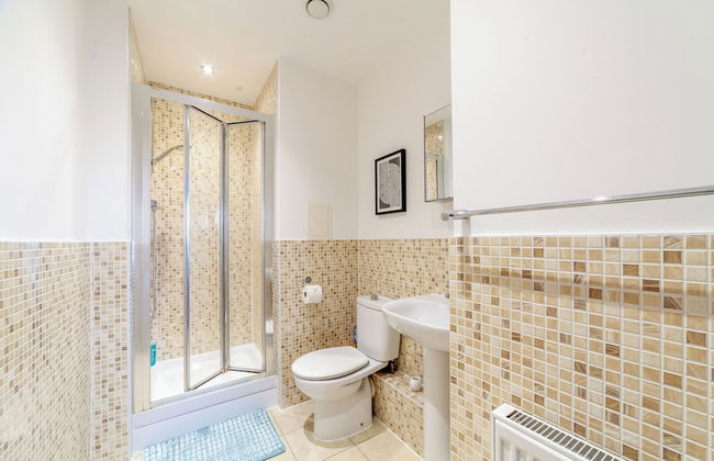 Top-rated Penthouse - King Size Bed & Free Parking - Photo 20