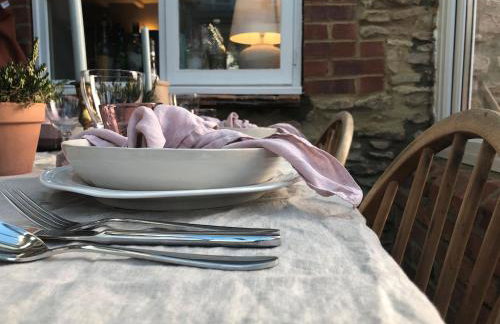 Romantic cosy cottage close to Oxford and The Cotswolds - Foto 15