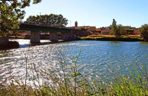 Casa con Piscina, A/A, BBQ, WiFi y Garaje en Sant Pere Pescador - ES-89-76 - Foto 26