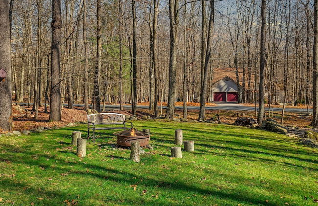 Mountain Magic by Avantstay Firepit Game Room - Pool Table Foosball - Foto 43