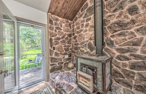 Cozy Cloudcroft Townhome about 1 Mi to Burro Ave! - Photo 6