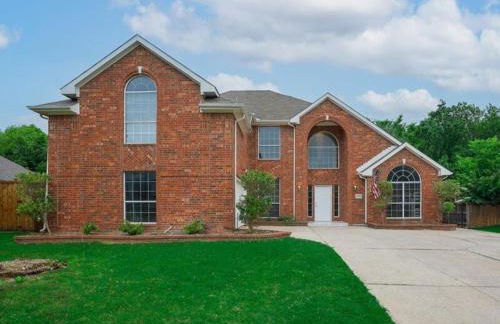 Captivating 6BR 3B Home with Pool & Fire Pit - Foto 65