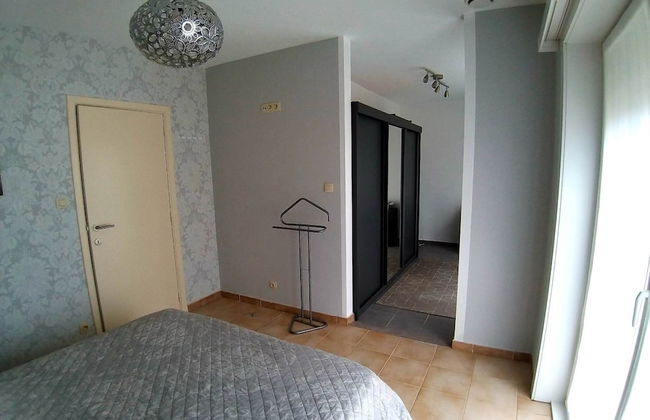 Modern Villa w/ Private Yard - Foto 4