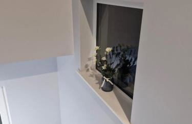 The Little Red Door - Photo 7