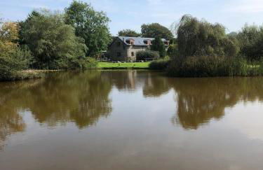 Mwsogl - Luxurious Family Fishing Lodge Near Aberaeron With Private Fishing - Photo 6