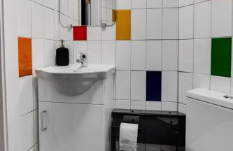 1 Bedroom Swinley Apartment l Free Parking l Wigan Royal Infirmary l Haigh Hall l Central Location - Foto 16