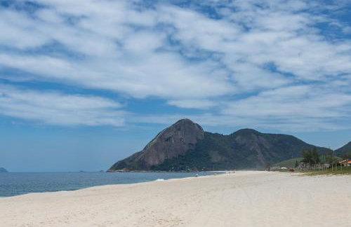 Studio completo com ar, garagem e varanda espaçosa - Ideal para 3 pessoas - Foto 28