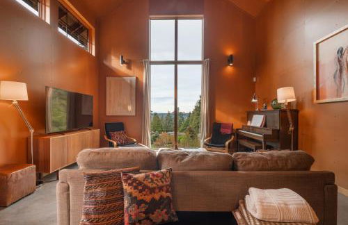 Water Views, Walk to Beach! New Hot Tub! - Foto 12