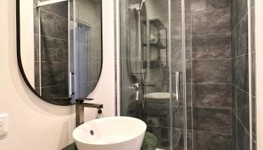 Appartement standing à 7min de Fontainebleau centre, 3min de Moret-sur-Loing et 45min de Paris (1min à pied de la gare) - Foto 5, Shower