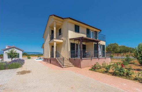 Three-Bedroom Holiday Home In Pakovo Selo - Foto 7