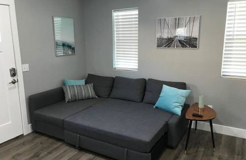 Modern Guesthouse w Private Patio and Hot Tub - Foto 15