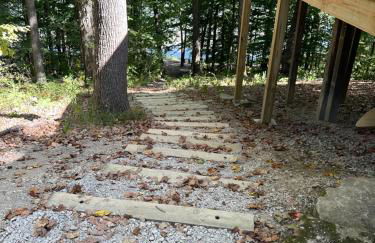 Lakeside Cabin - Serene Retreat with Lake Monroe Views and Wraparound Deck in Brown County - Foto 32