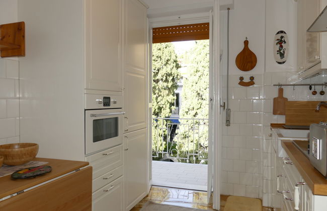 2 bedroom Apartment in Bordighera - Photo 8