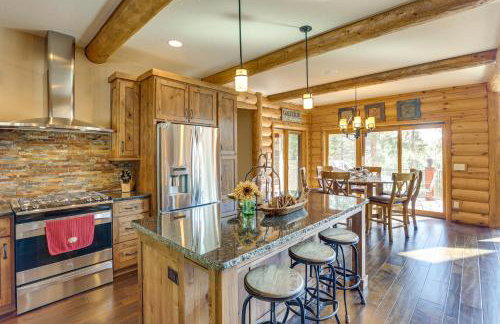 Furnished Decks & Game Room: Sturgis Rally Cabin - Foto 5