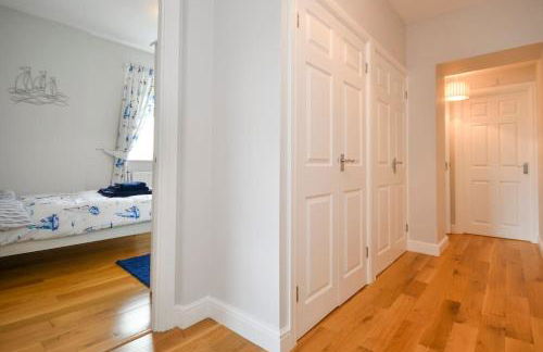 Gertie's Getaway - 3 Bedroom cottage sleep 6-8 - Photo 18