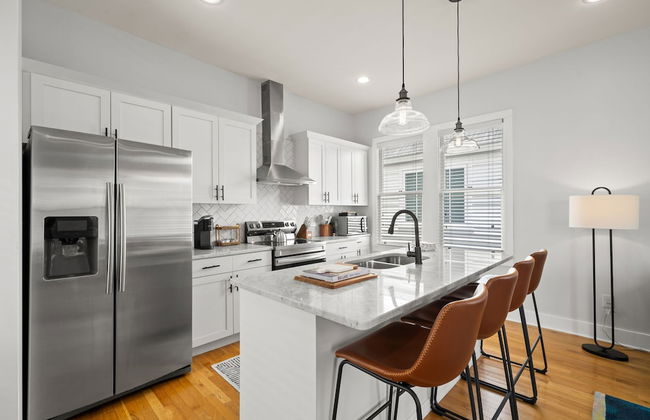 NEW Casa Fuente Ybor Bungalow Steps to 7th Ave - Foto 8