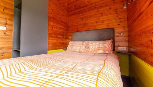 Chalet Lodge 4 - Hot Tub Lodge by Interhome - Foto 4