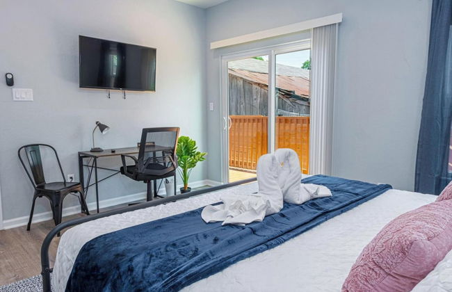 Heaven-sent Convenient 4br/ 3BA Near Downtown - Foto 8