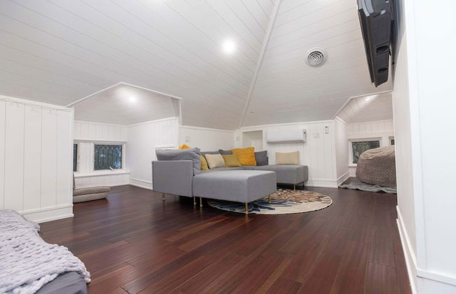 4 BDR Lake Geneva Estate Across From Beach! - Foto 16