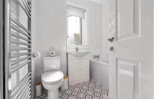 Grangeburn Residence - 2 bedroom home with parking - Foto 10