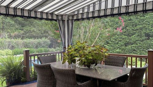 Steve's Place: Heated Pool, 3BR Southold Home, Beach - Foto 4