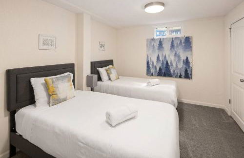 Family Retreat! By Denver + Hot Tub, Sleeps 10! - Foto 35