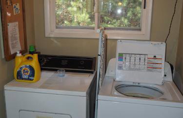 The Cub Hill Chalet - Private Lakefront with Spa! - Foto 32