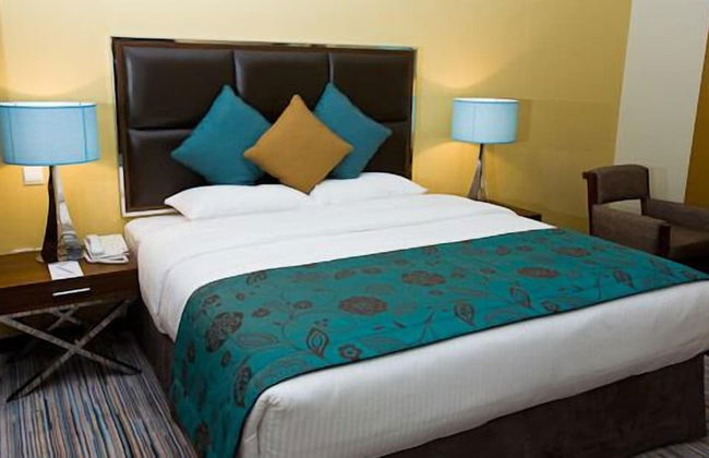 Phoenix Plaza Hotel Apartments - Photo 10