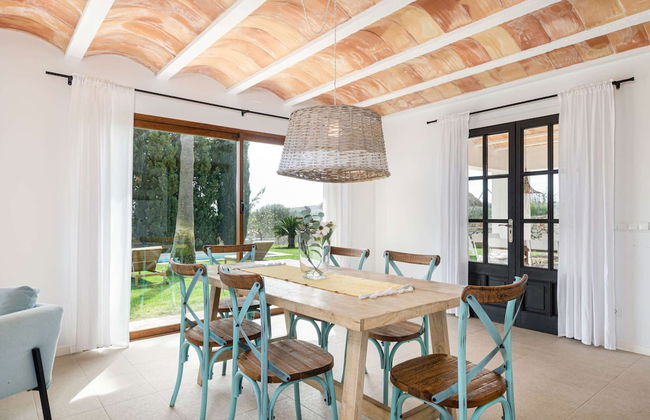 Villa With Saltwater Pool - Foto 30