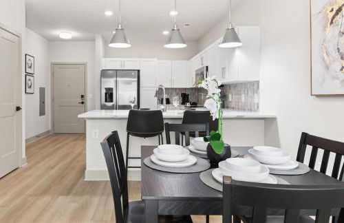 Contemporary Living 5 Min From Downtown - Foto 8