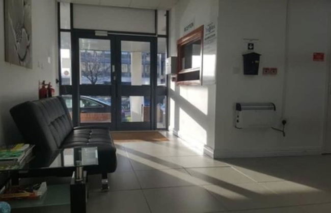 Trivelles - Bradford - Sunbridge Road - Foto 2