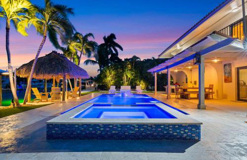 Deep Blue Waterfront Gem Pool Kayaks Dock - Foto 4