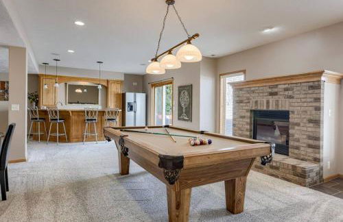 Spacious Pool House with tons of amenities! - Foto 36