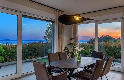 Luxury villa Adris with heated pool, Gym, sauna - Split - Photo 31