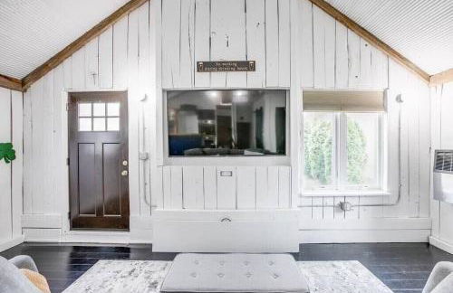 Cozy Tiny House Bungalow 7 Blocks from Campus - Foto 9