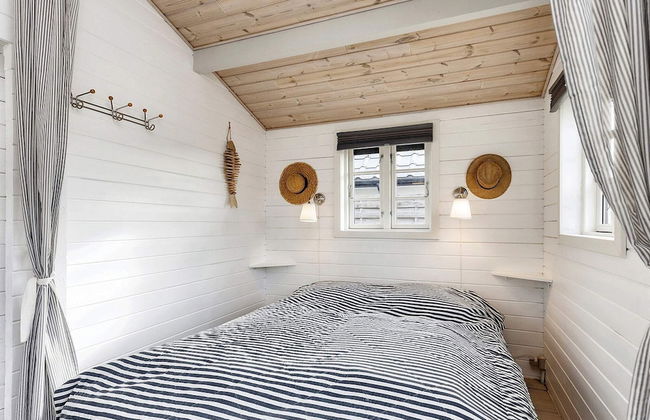 4 Person Holiday Home in Karrebaeksminde - Photo 16